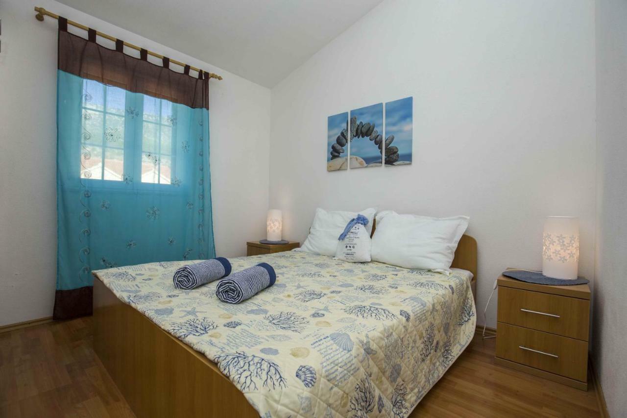 Apartmani Sani Бол Екстер'єр фото