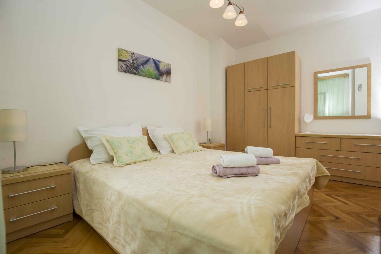 Apartmani Sani Бол Екстер'єр фото